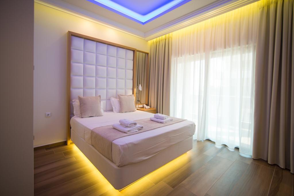 Porto Marine Hotel Platamonas Bilik gambar